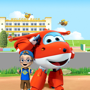 美女扒开胸罩👙给男生吃白头
