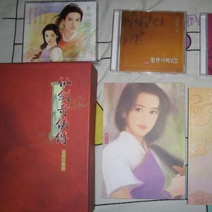 美女扒开胸罩👙给男生吃白头
